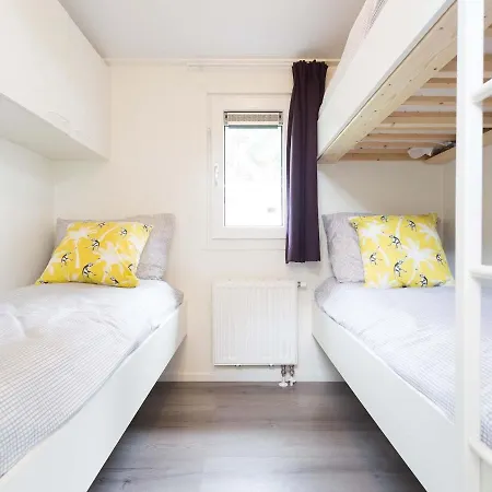 Well-kept With Microwave, In A In The Middle Of De Veluwe Chalet *